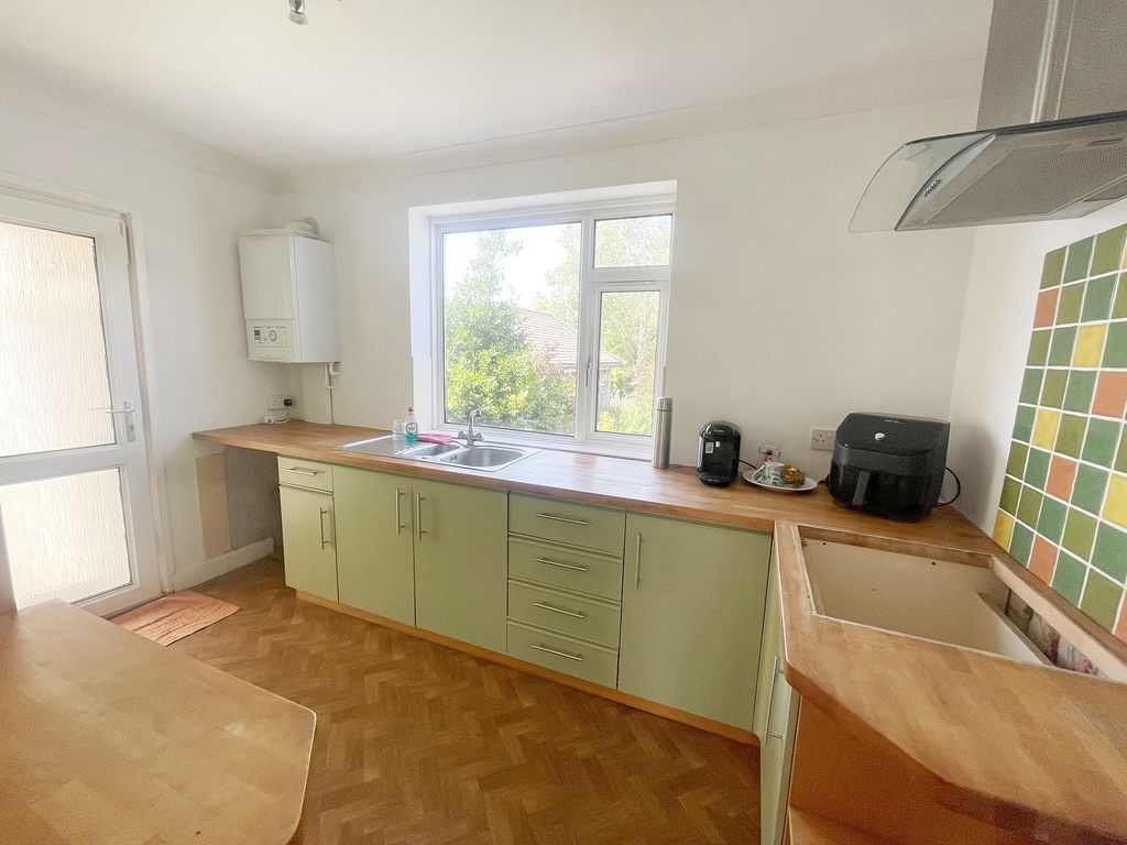 Larkfield Way